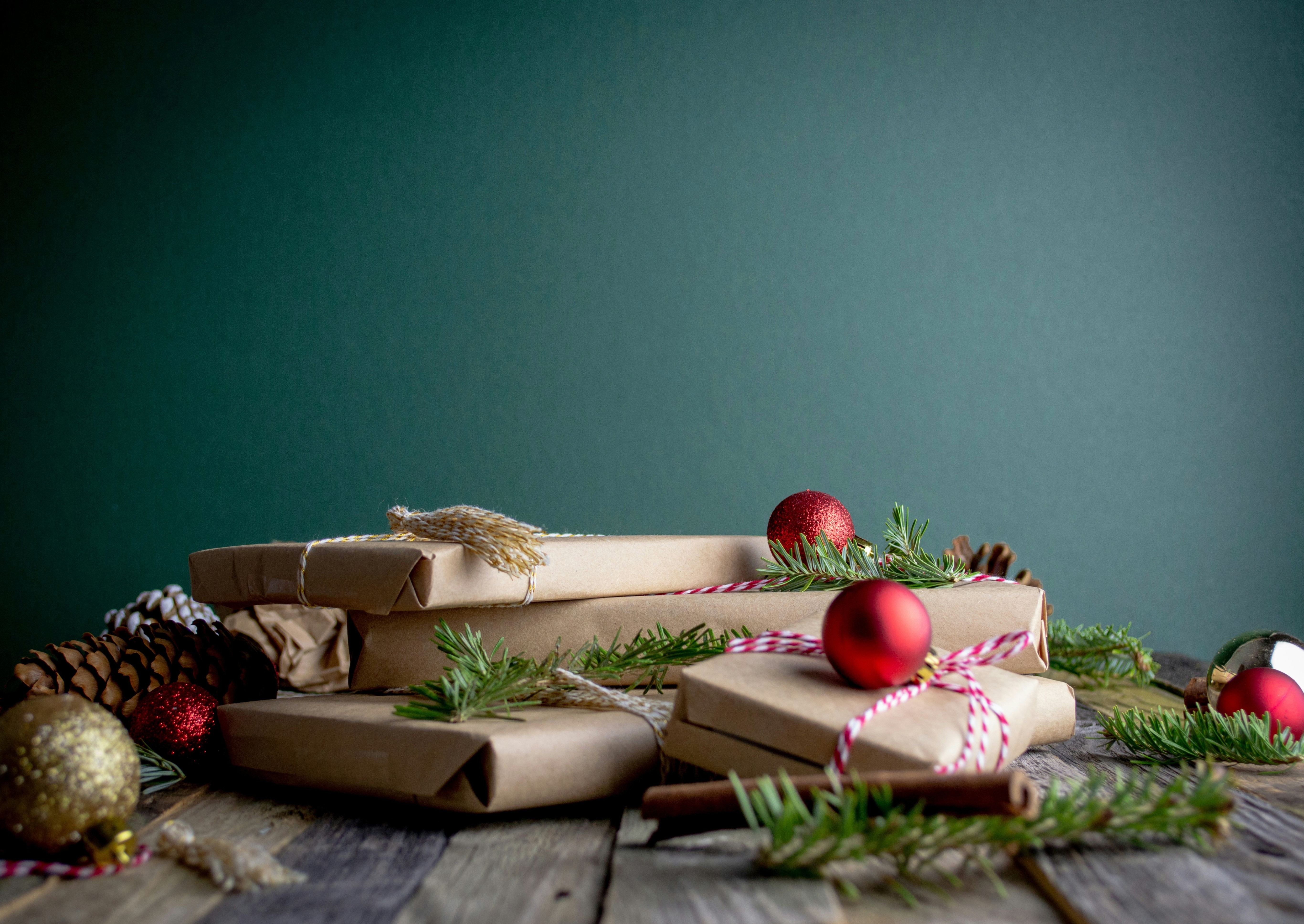 Axjo Group holiday schedule 2025